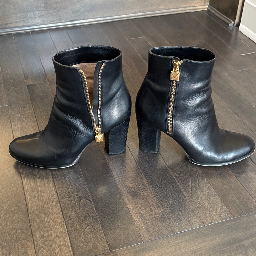 Michael Stars Black Heeled Boots with Gold Zipper size 10